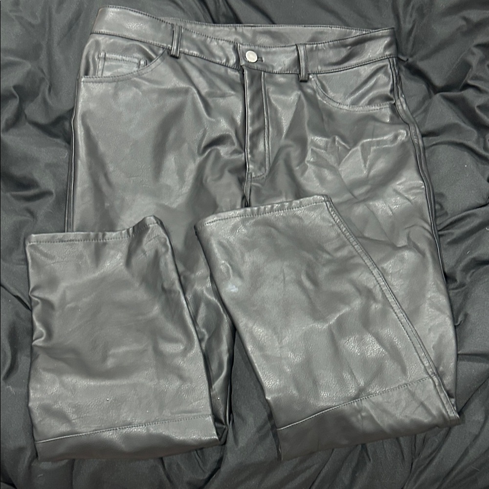 H&M Women's Black Faux Leather Skinny Pants